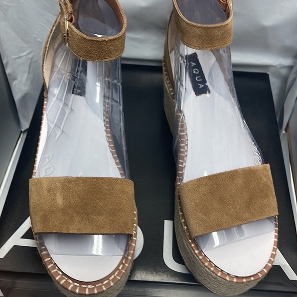 BNWT Aqua Platform Wedge Espadrille Sandals Tan sued Ria 10 - Picture 4 of 9
